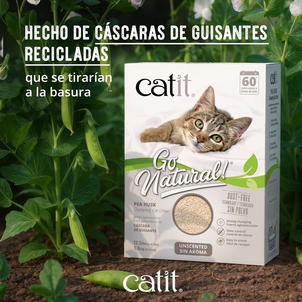 La Arena para Gatos Catit Go Natural está hecha de cáscaras de guisantes recicladas que se tirarían a la basura