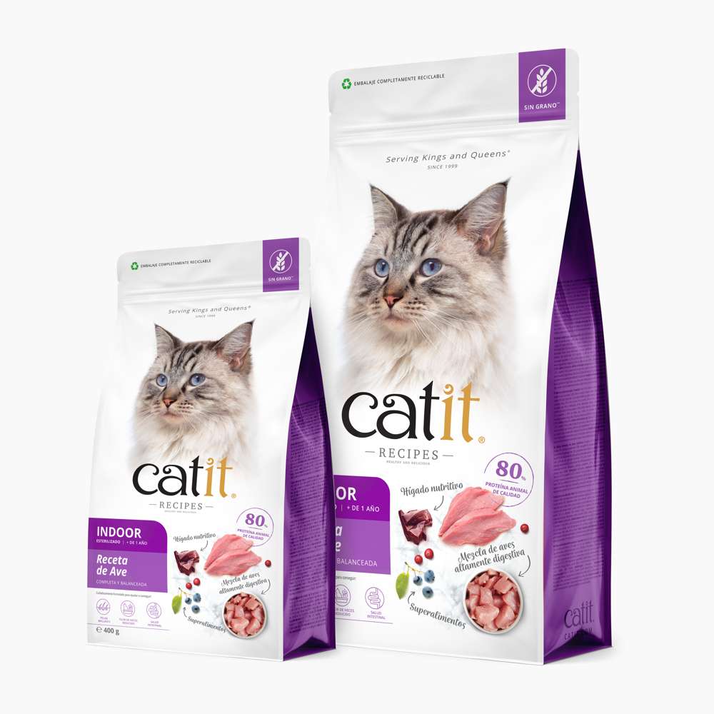 Alimento seco para gatos Catit Recipes Indoor, Receta de Ave. La imagen muestra dos bolsas del producto que destacan sus ingredientes frescos: hígado nutritivo, mezcla de aves y superalimentos, junto a los sellos de fórmula sin grano y 80% de proteína animal de calidad.